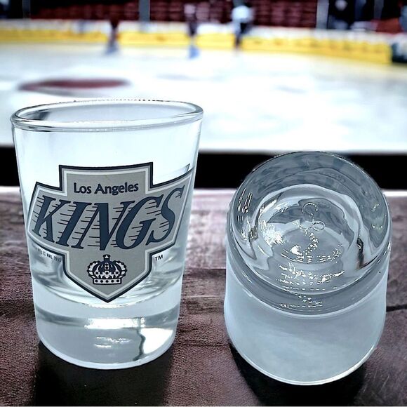 LA Kings l NHL l 4 oz Shot Glass l EUC - Picture 2 of 10